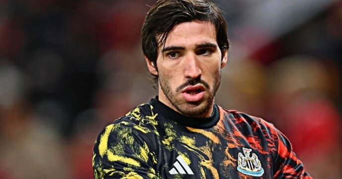 The Rumours I Heard’ – Rene Meulensteen Makes Bold Sandro Tonali Claim Amid Man Utd Midfield Search